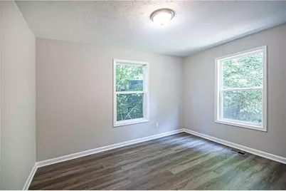 8454 Hightower Trail, Snellville, GA 30039 - Photo 11
