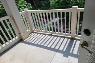942 Perimeter Walk, Dunwoody, GA 30338 - Photo 7
