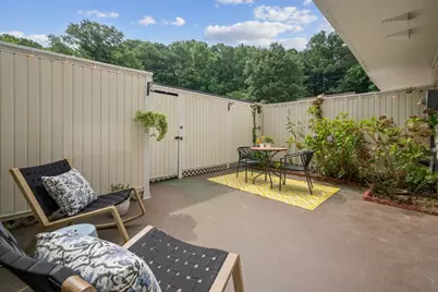 7156 Stonington Drive, Atlanta, GA 30328 - Photo 5
