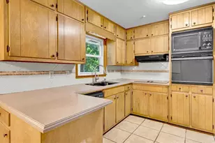 4548 Fountainhead Dr, Stone Mountain, GA 30083 - Photo 9
