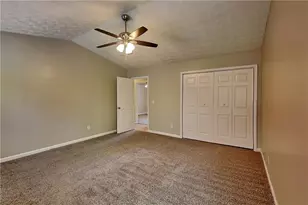 815 Riverstone Ln, Woodstock, GA 30188 - Photo 11