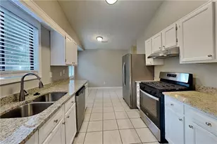815 Riverstone Ln, Woodstock, GA 30188 - Photo 7