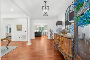 9040 Walnut Cove Ct, Gainesville, GA 30506 - Photo 5