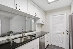 612 Tuxworth Cir, Decatur, GA 30033 - Photo 11