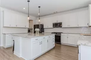 6829 Benjamin Dr, Flowery Branch, GA 30542 - Photo 13