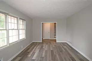 4828 Scotland Dr, Stone Mountain, GA 30088 - Photo 5