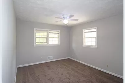 4828 Scotland Drive, Stone Mountain, GA 30088 - Photo 19