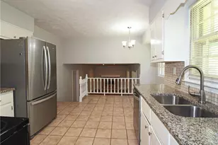 4828 Scotland Dr, Stone Mountain, GA 30088 - Photo 11