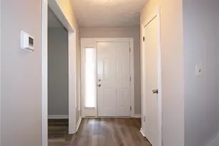 4828 Scotland Dr, Stone Mountain, GA 30088 - Photo 3