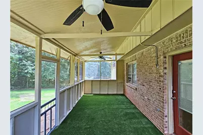 4828 Scotland Drive, Stone Mountain, GA 30088 - Photo 31
