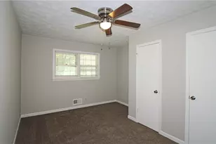 4828 Scotland Dr, Stone Mountain, GA 30088 - Photo 17