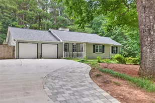 3735 Creekwood Dr, Loganville, GA 30052 - Photo 1