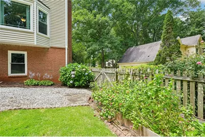 1184 Staples Drive SW, Lilburn, GA 30047 - Photo 47