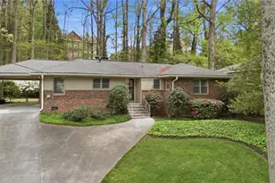 955 Vistavia Cir, Decatur, GA 30033 - Photo 1