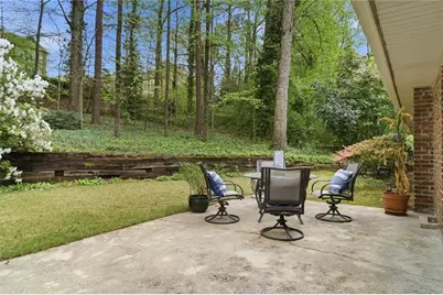 955 Vistavia Circle, Decatur, GA 30033 - Photo 23