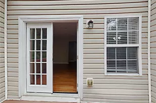 825 Roxfield Ct, Buford, GA 30518 - Photo 3