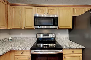 825 Roxfield Ct, Buford, GA 30518 - Photo 5