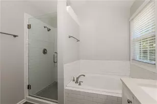 7340 Lanier Cove Ct, Cumming, GA 30041 - Photo 17