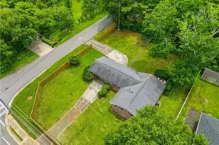 1808 Sandy Plains Rd, Marietta, GA 30066 - Photo 25