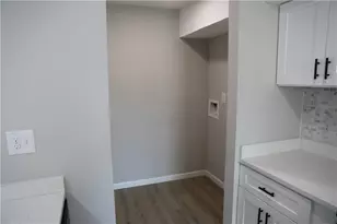1321 Surrey Ln SW, Marietta, GA 30008 - Photo 5
