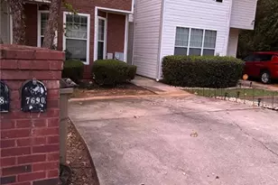 7690 Creekside Ln, Riverdale, GA 30296 - Photo 1