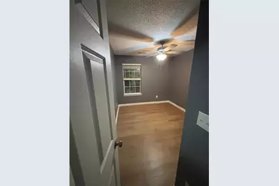 7690 Creekside Lane, Riverdale, GA 30296 - Photo 13