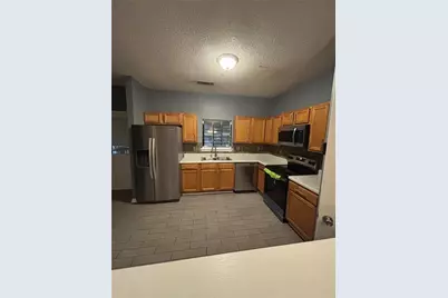 7690 Creekside Lane, Riverdale, GA 30296 - Photo 11