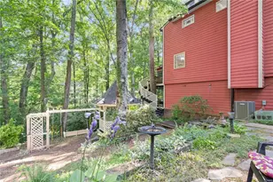 2312 Woodsfield Ct NE, Marietta, GA 30062 - Photo 13