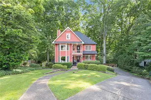 2312 Woodsfield Ct NE, Marietta, GA 30062 - Photo 5