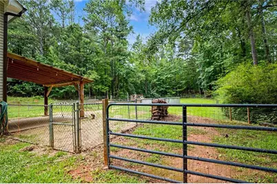 1370 Bethlehem Church Road, Grantville, GA 30220 - Photo 31