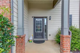 404 Meadow Vista Ln, Hoschton, GA 30548 - Photo 3