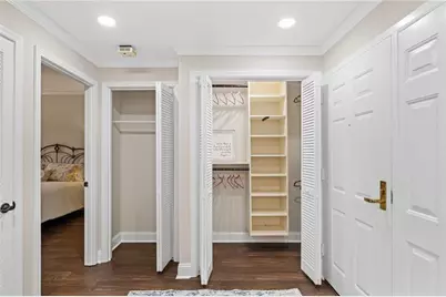 1800 Clairmont Lake #426, Decatur, GA 30033 - Photo 9