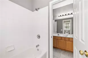 1010 River Mist Dr, Suwanee, GA 30024 - Photo 43
