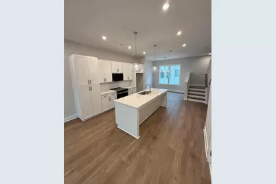 989 Bibbs Circle NW #24, Atlanta, GA 30318 - Photo 5