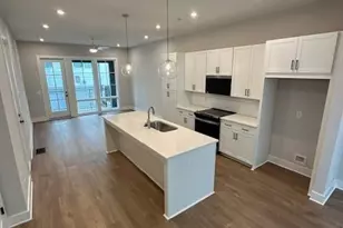 989 Bibbs Circle NW, Atlanta, GA 30318 - Photo 5