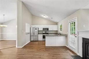 403 Edgewood Dr, McDonough, GA 30253 - Photo 11