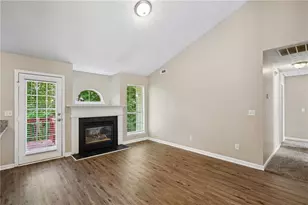 403 Edgewood Dr, McDonough, GA 30253 - Photo 5