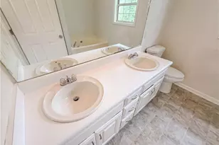 4615 Creek Bluff Dr, Buford, GA 30518 - Photo 21