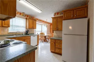 2685 Ashworth Lake Rd, Snellville, GA 30078 - Photo 3