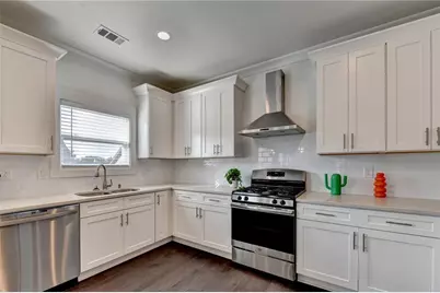 45 Sudderth Street, Buford, GA 30518 - Photo 9