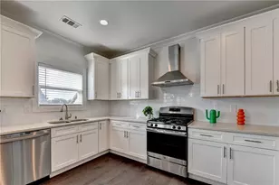 45 Sudderth St, Buford, GA 30518 - Photo 9