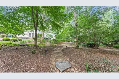 223 Cathy Ann Lane NW, Marietta, GA 30064 - Photo 9