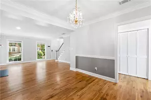 46 Mt Vernon Cir, Atlanta, GA 30338 - Photo 9