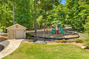 46 Mt Vernon Cir, Atlanta, GA 30338 - Photo 33