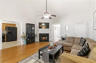 2510 Rosehill Cir, Lithia Springs, GA 30122 - Photo 9