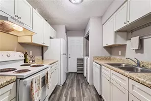 124 Rue Fontaine, Lithonia, GA 30038 - Photo 3