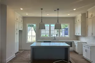 2688 Mackintosh Ct, Brookhaven, GA 30319 - Photo 7