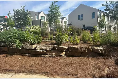 2688 Mackintosh Court #32, Brookhaven, GA 30319 - Photo 3