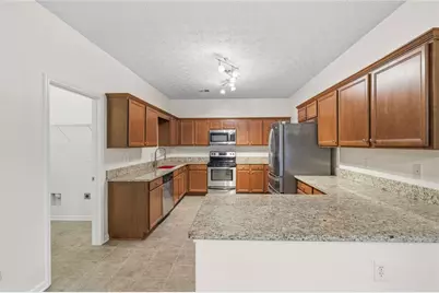 955 City Park Drive, McDonough, GA 30252 - Photo 9