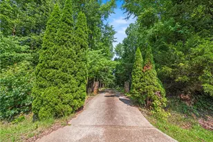 4366 Whiporwill Rd, Gillsville, GA 30543 - Photo 5